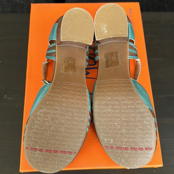 Miz Mooz Eloy heels, size 6. Brown/ teal front buckle strap. - Picture 6 of 9